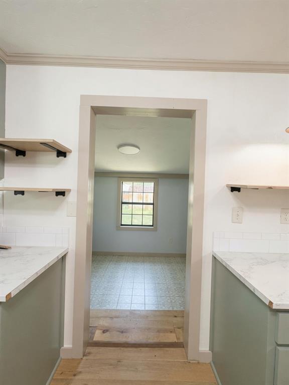 3200 Hollywood Avenue Property Photo 13