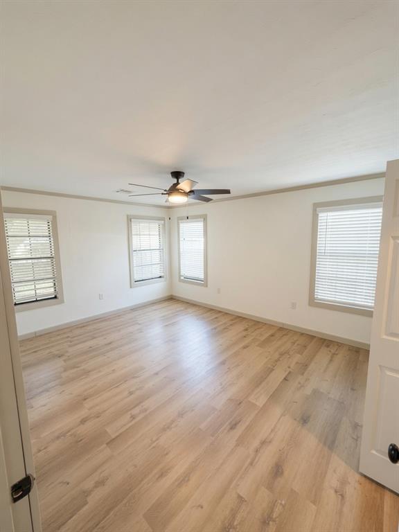 3200 Hollywood Avenue Property Photo 14