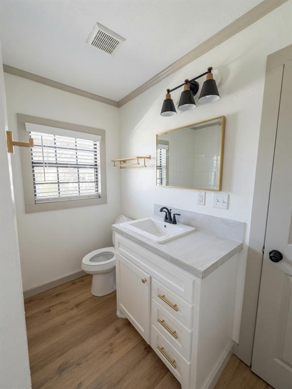 3200 Hollywood Avenue Property Photo 16