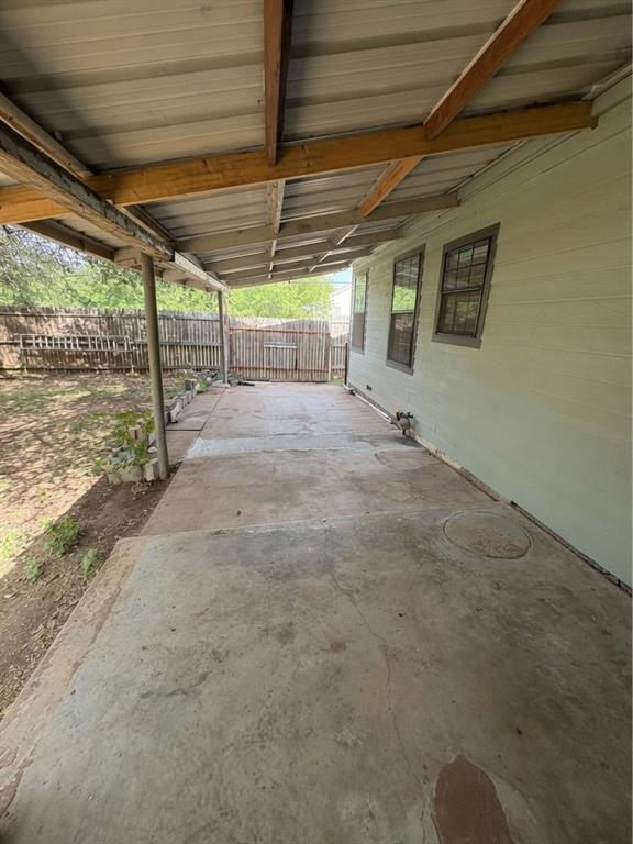 3200 Hollywood Avenue Property Photo 33