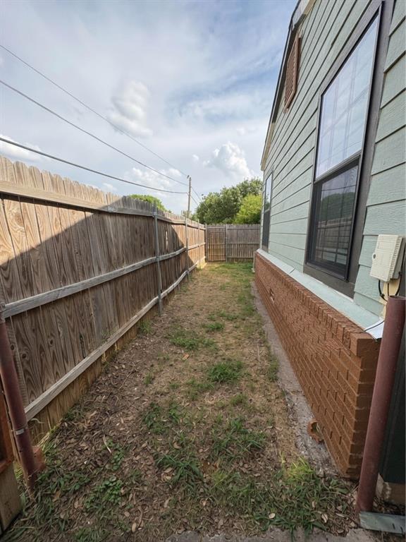 3200 Hollywood Avenue Property Photo 34