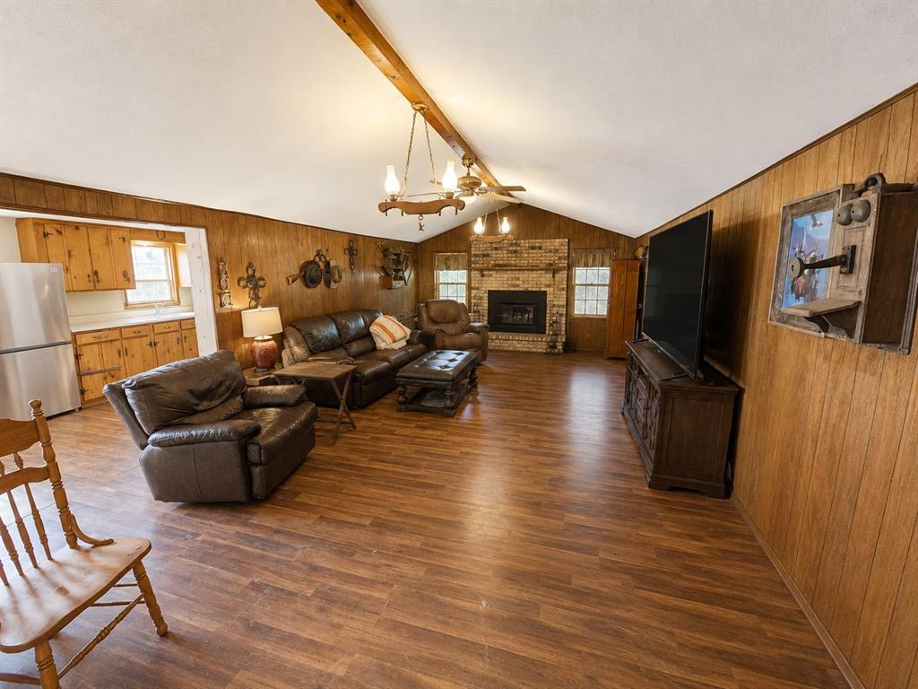 570 An County Road 2419 Property Photo 5