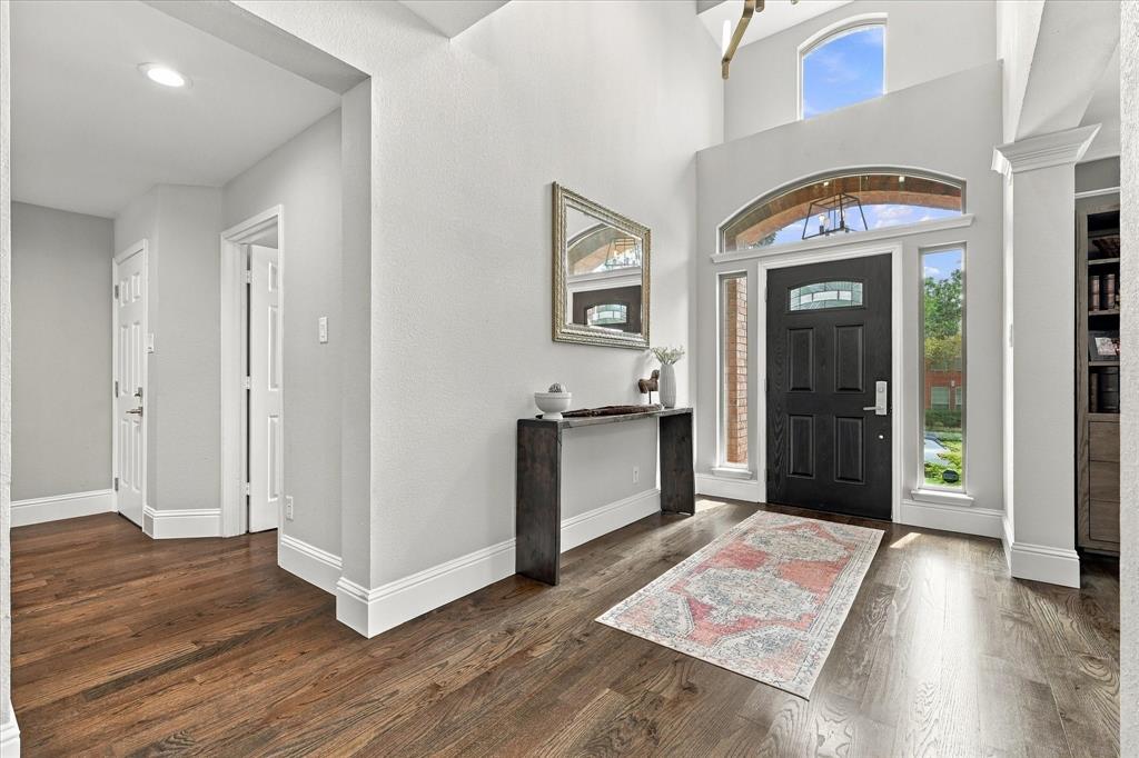 2610 Woodside Drive Property Photo 3