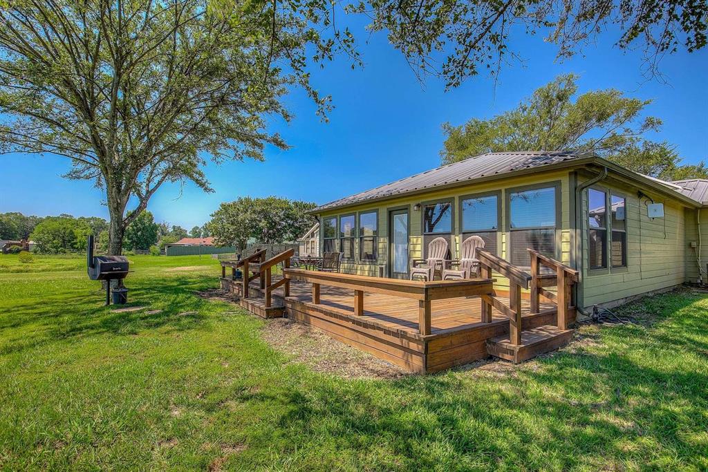 166 County Road 1559 Property Photo 25