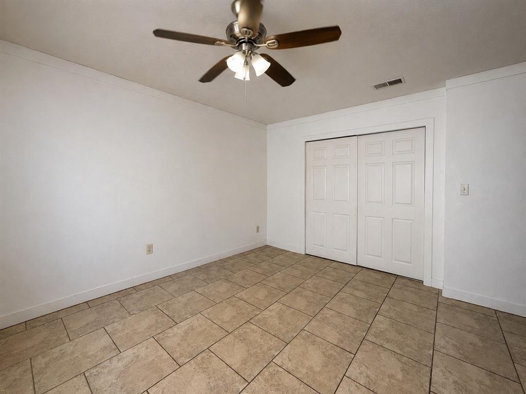6904 Clover Leaf Drive Property Photo 13