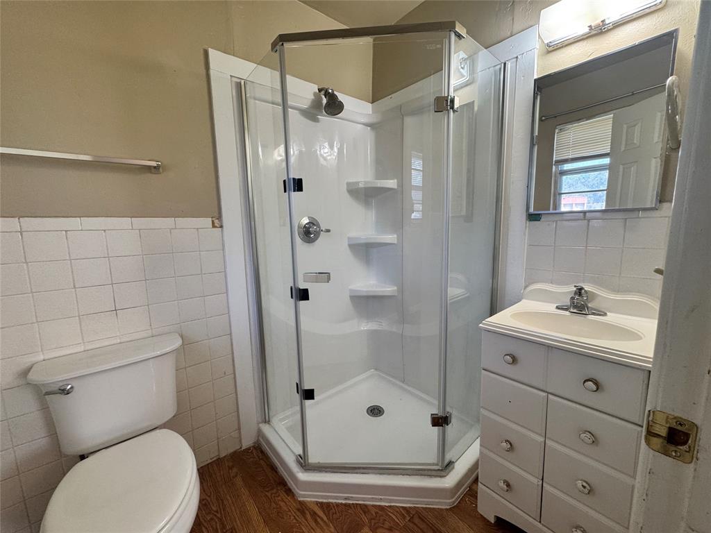 6904 Clover Leaf Drive Property Photo 17