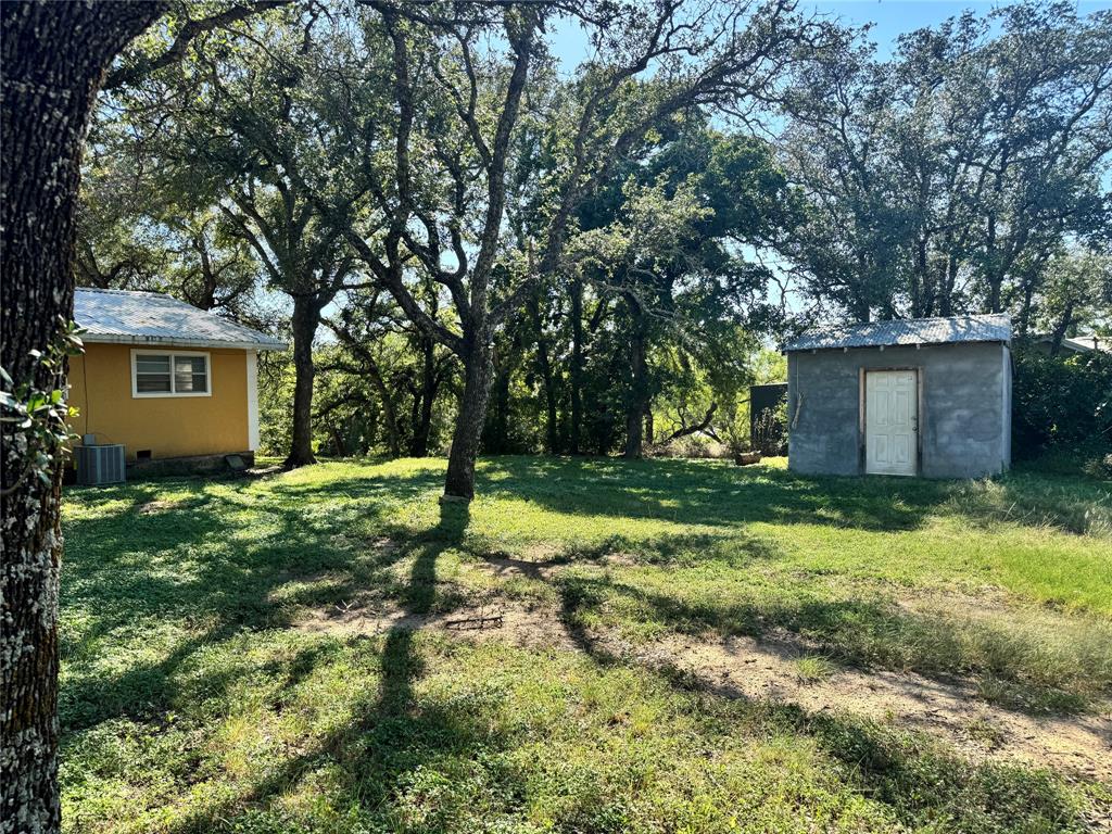 6904 Clover Leaf Drive Property Photo 23