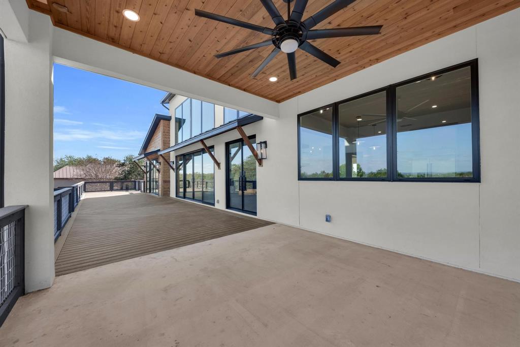 101 Silver Way Property Photo 30