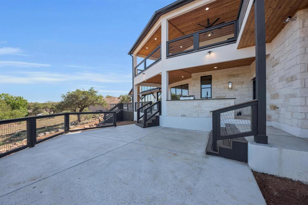 101 Silver Way Property Photo 34