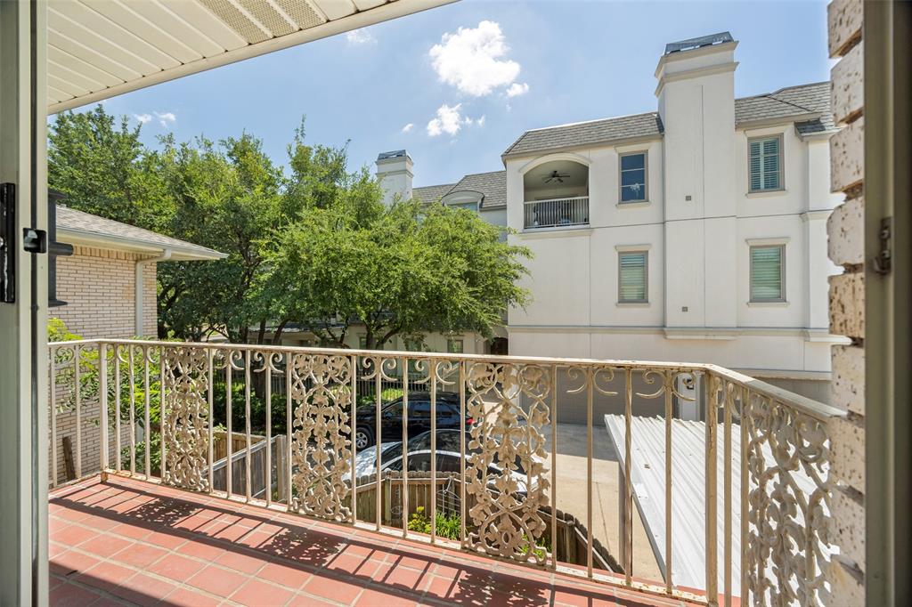 8619 Edgemere Road C Property Photo 21