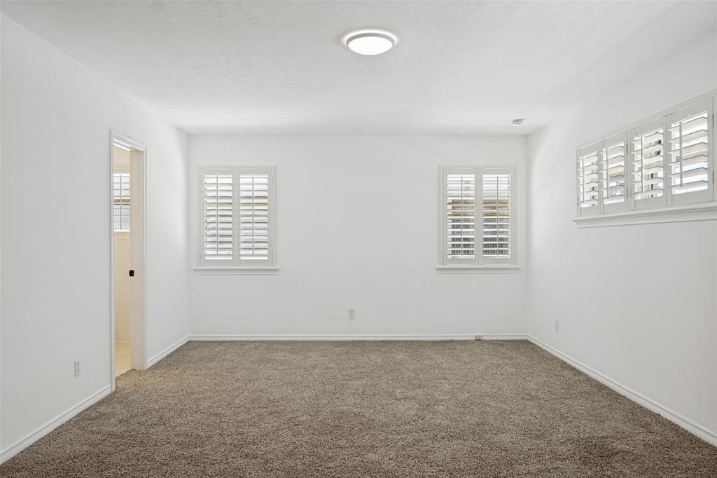 8619 Edgemere Road C Property Photo 25
