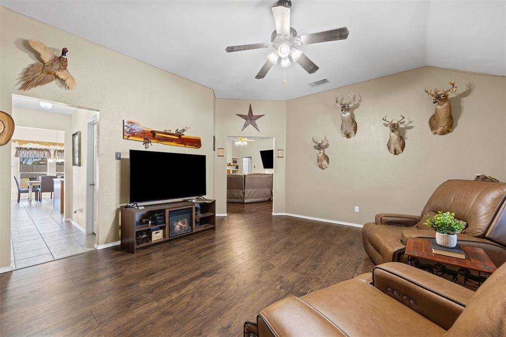 4621 Cedar Run Drive Property Photo 13