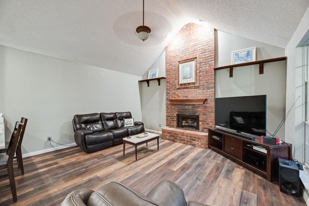 2212 Nottingham Street Property Photo 8