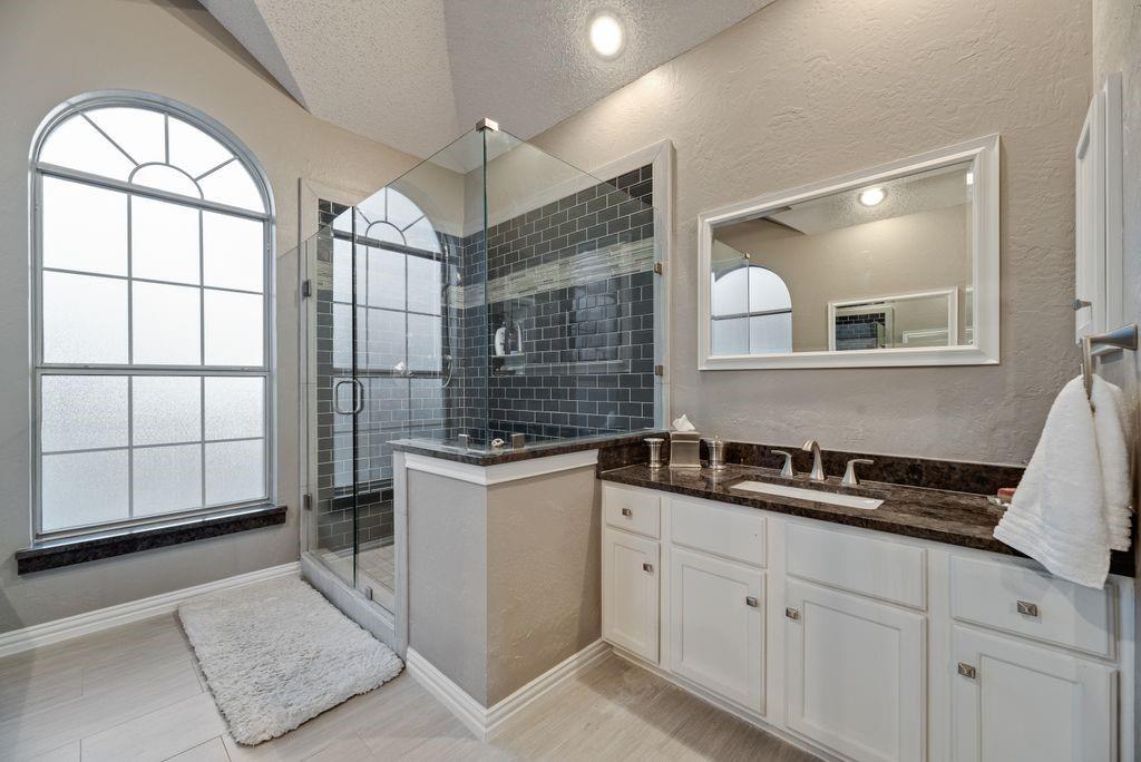 2212 Nottingham Street Property Photo 15