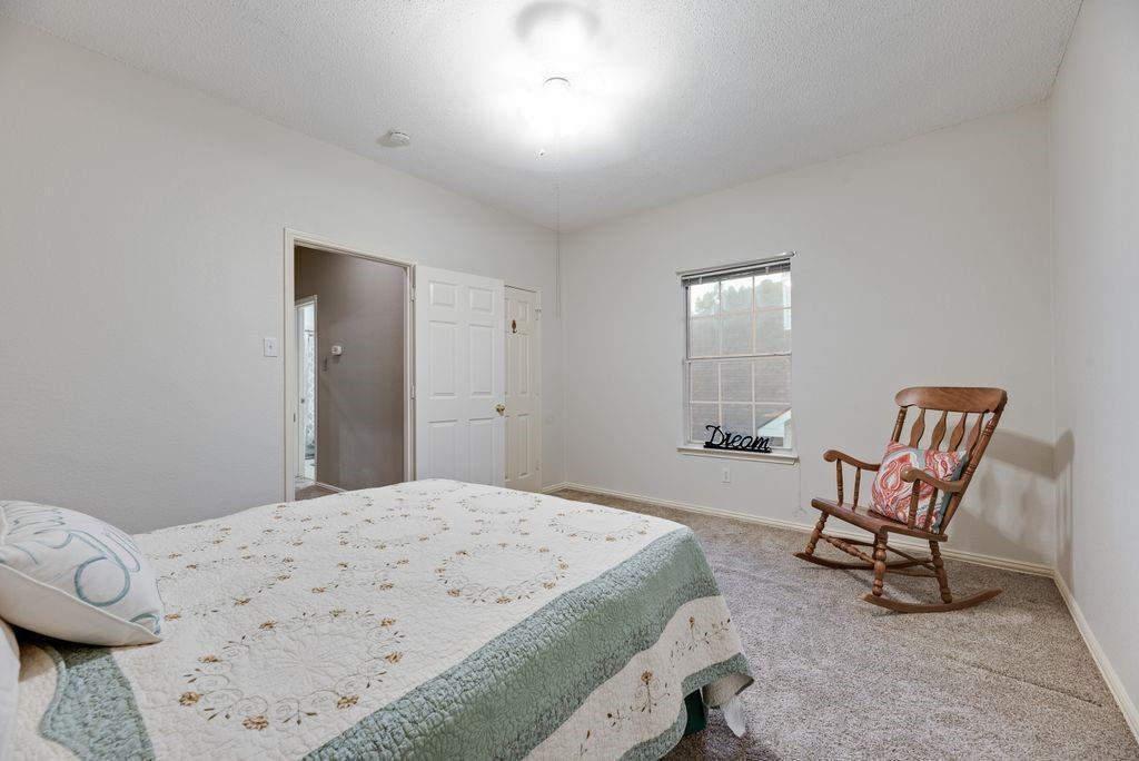 2212 Nottingham Street Property Photo 23