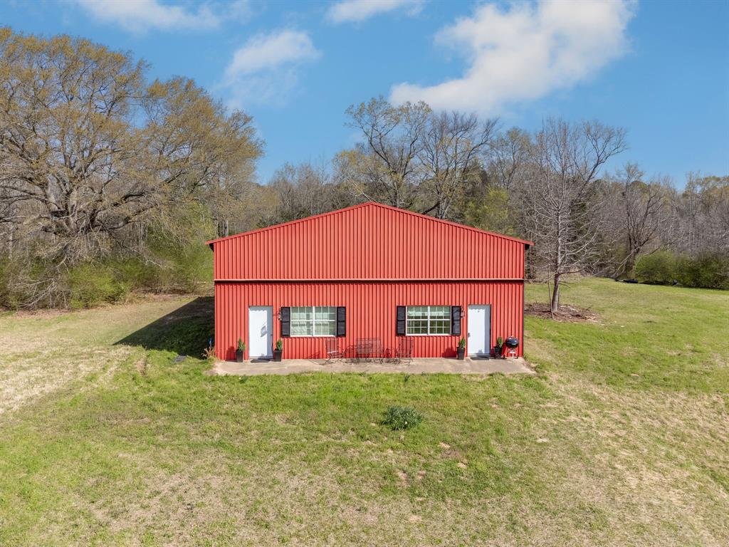 1272 Binion Road Property Photo 5