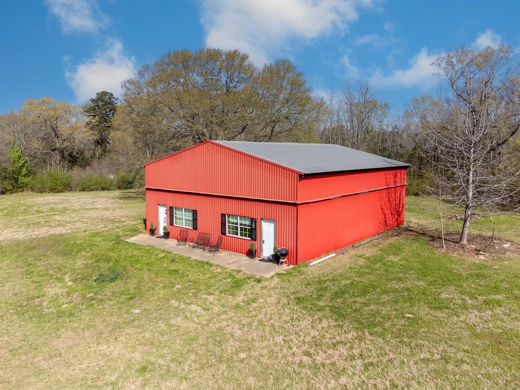 1272 Binion Road Property Photo 6