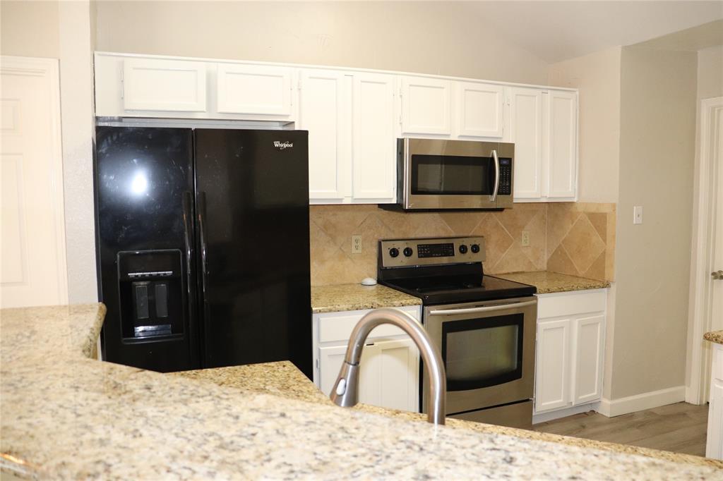 1600 Mountain Side Drive Property Photo 9