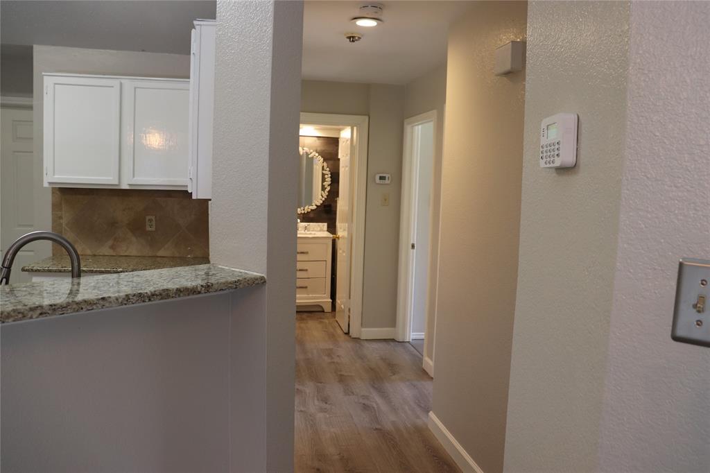 1600 Mountain Side Drive Property Photo 13