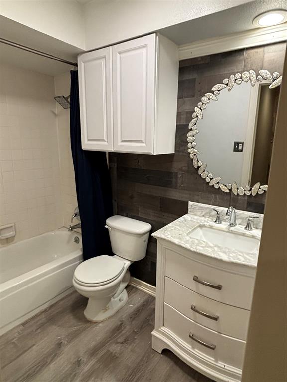 1600 Mountain Side Drive Property Photo 21