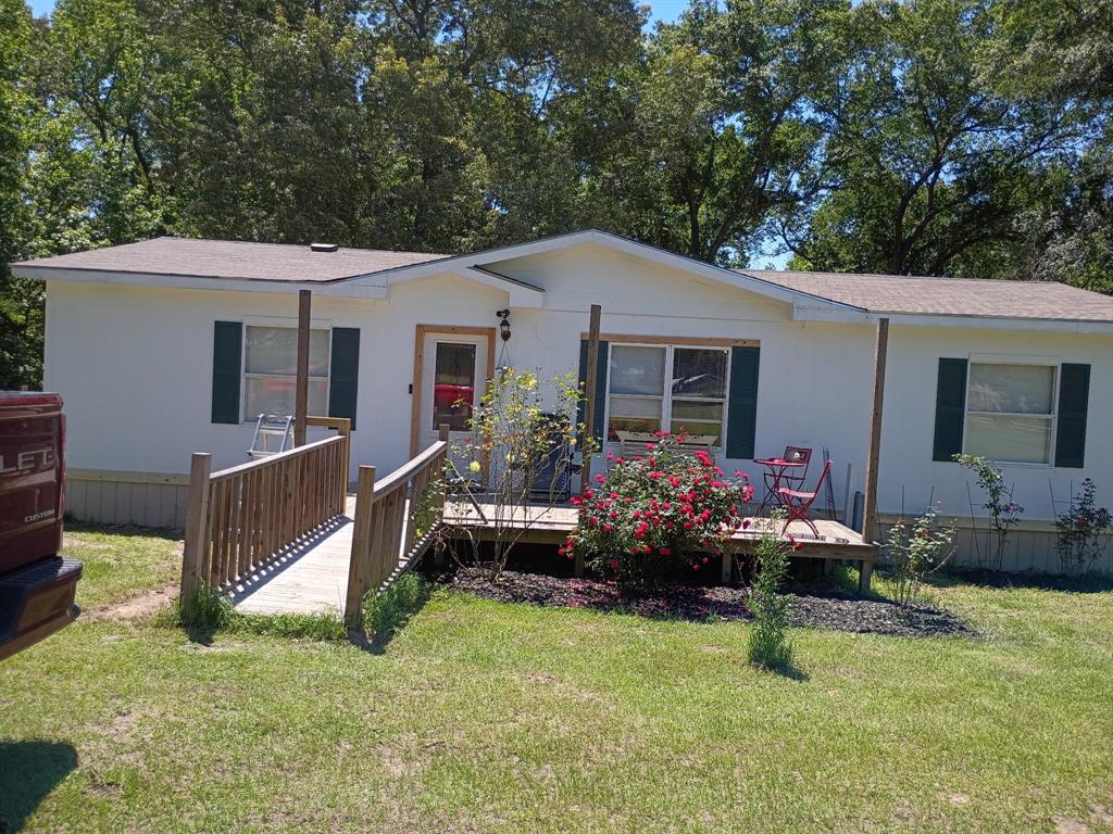 1014 County Road 3226 Property Photo 1
