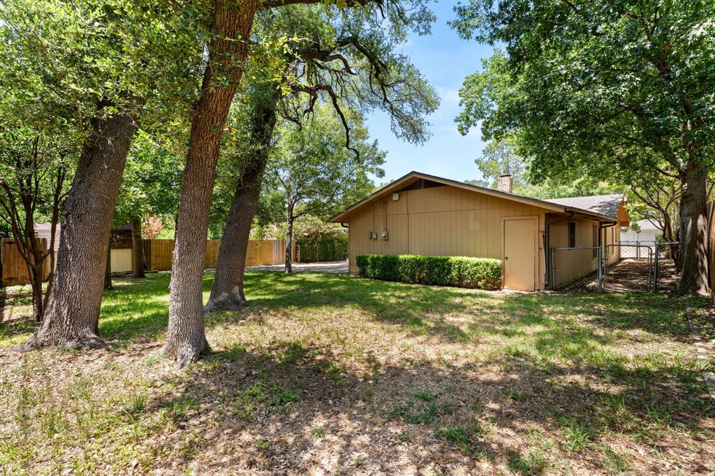 303 E 20th Avenue Property Photo 35