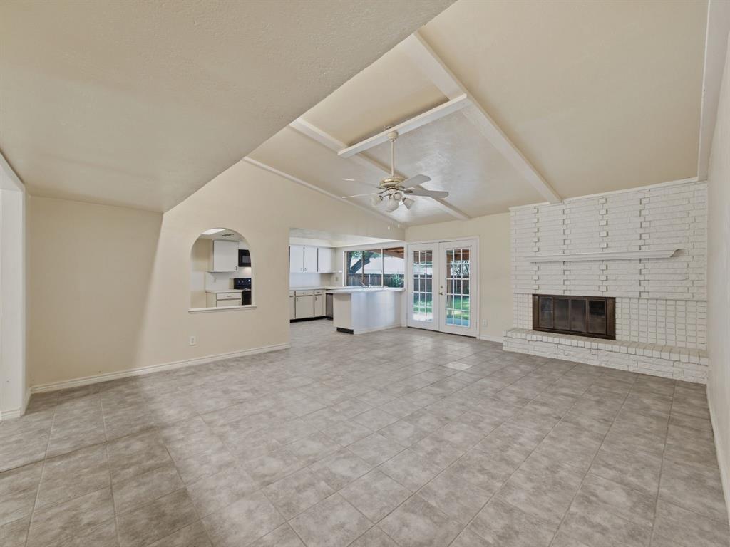 1000 Windy Meadow Drive Property Photo 6