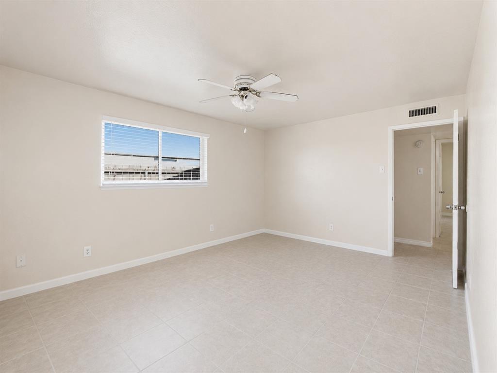 1000 Windy Meadow Drive Property Photo 12