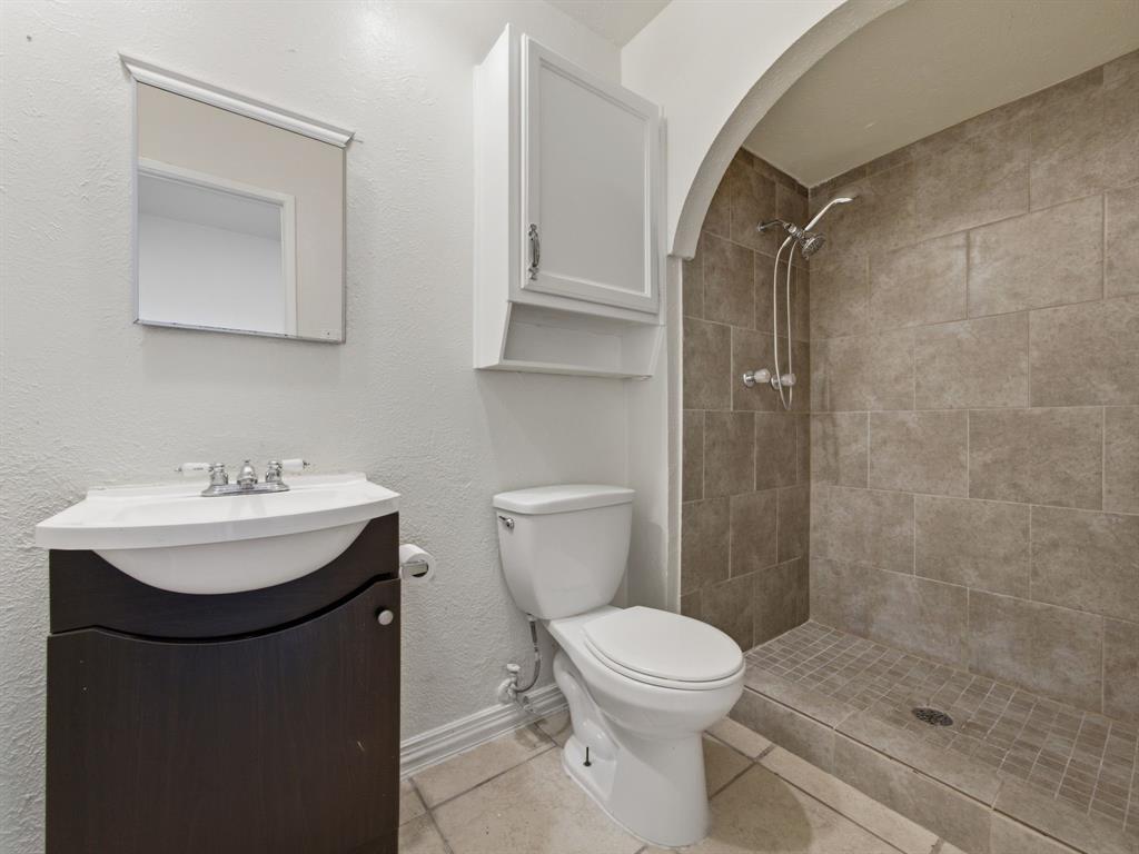 1000 Windy Meadow Drive Property Photo 13