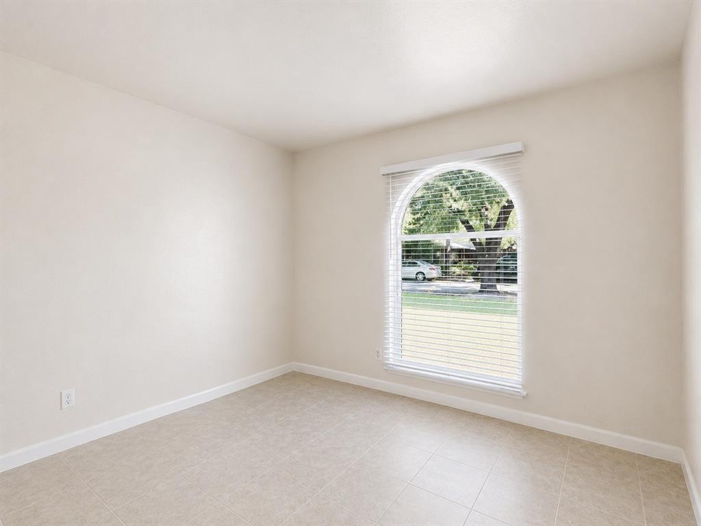 1000 Windy Meadow Drive Property Photo 14
