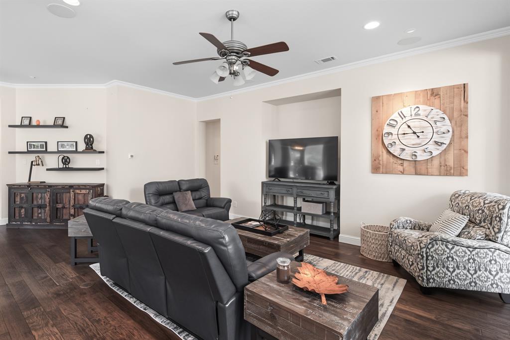 8541 Thorne Drive Property Photo 11