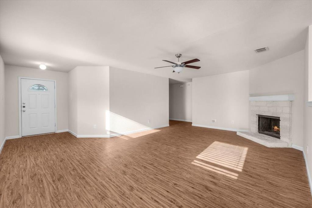 4553 Lacebark Lane Property Photo 5
