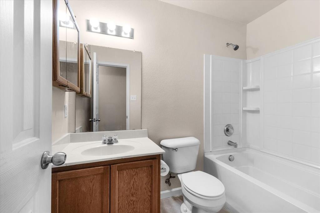 4553 Lacebark Lane Property Photo 15