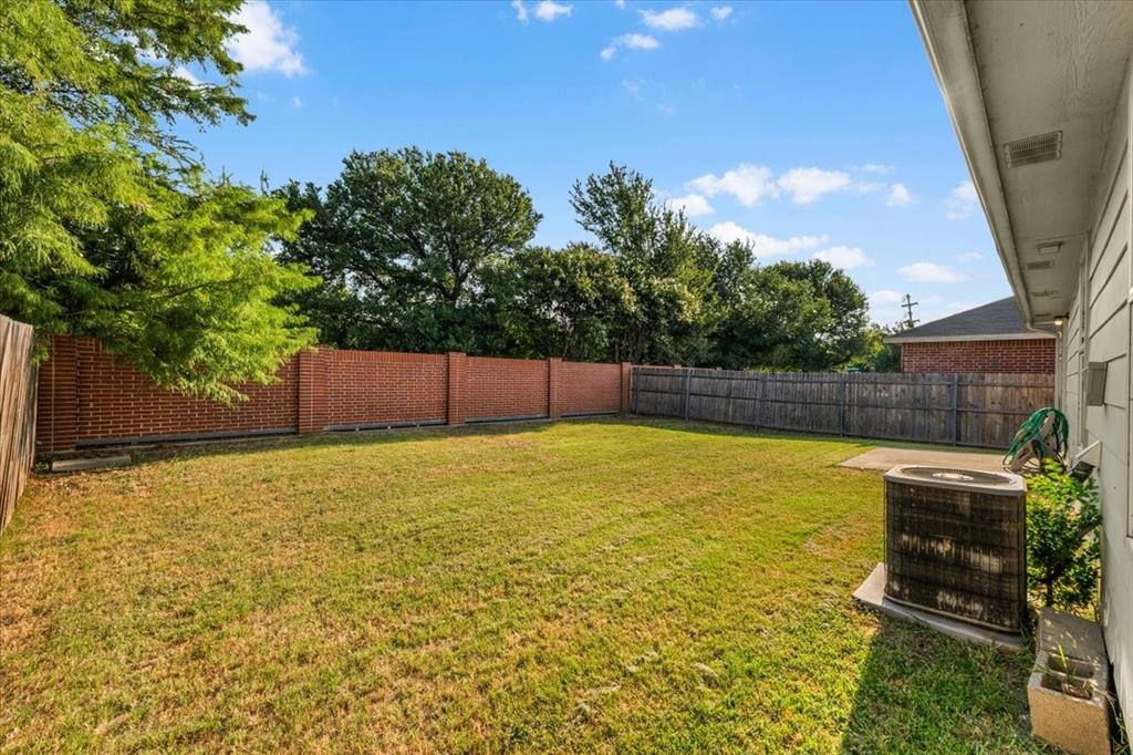 4553 Lacebark Lane Property Photo 18