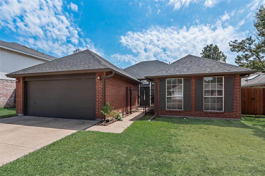 5209 Manhassett Drive Property Photo 3