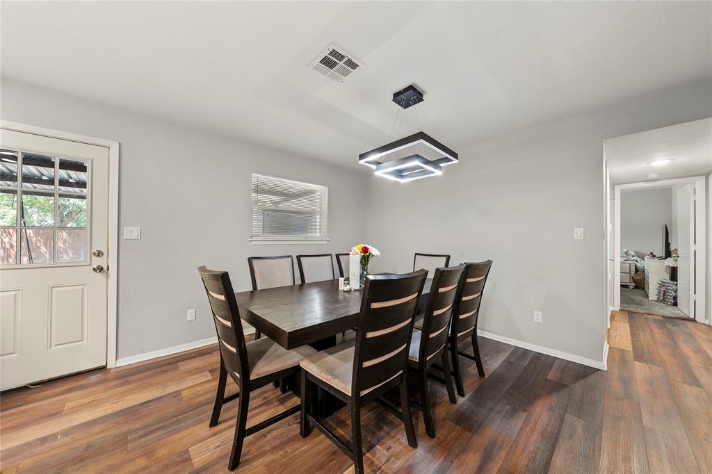 3409 Kenwood Street Property Photo 5