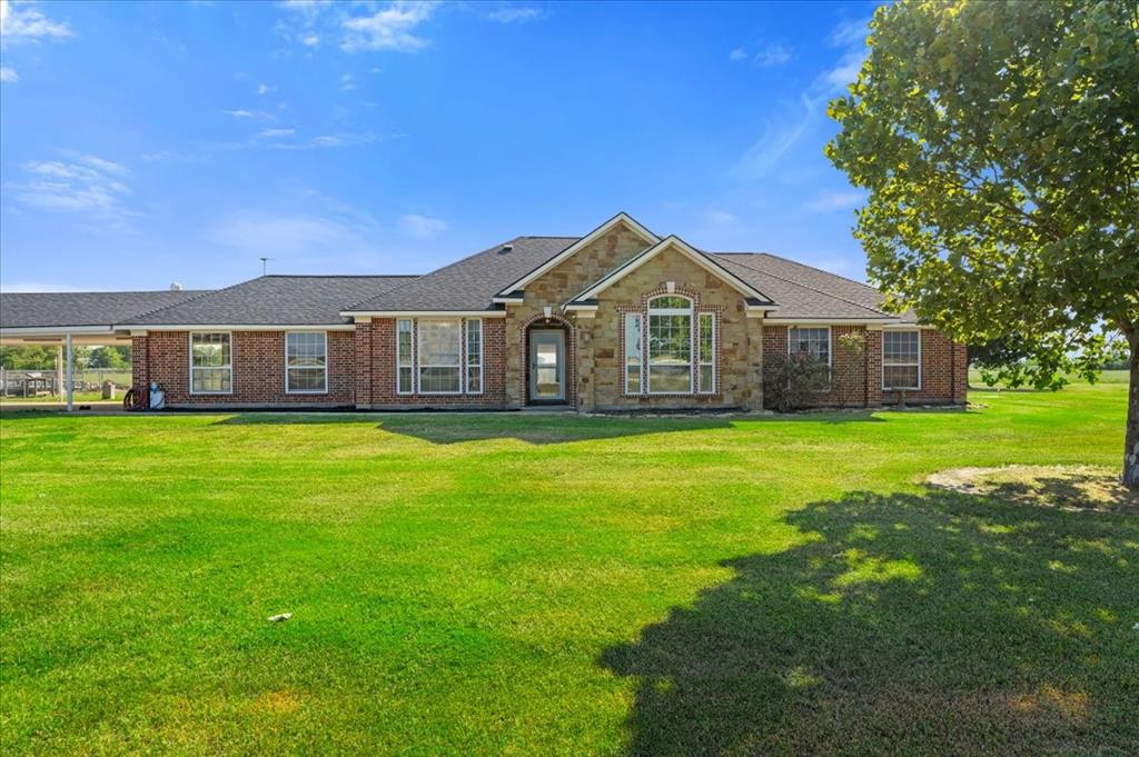 3411 Fm 636 Property Photo 1
