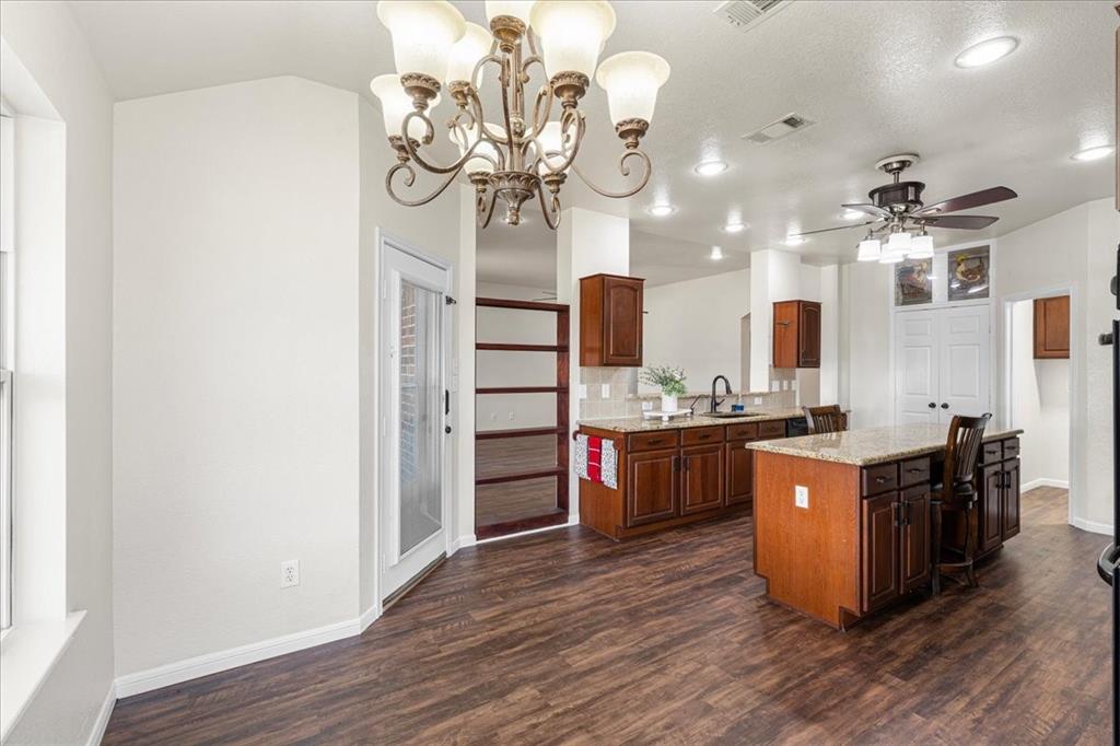 3411 Fm 636 Property Photo 6