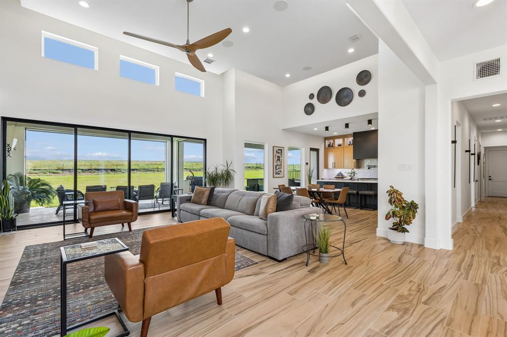 12311 Bella Cirro Drive Property Photo 8