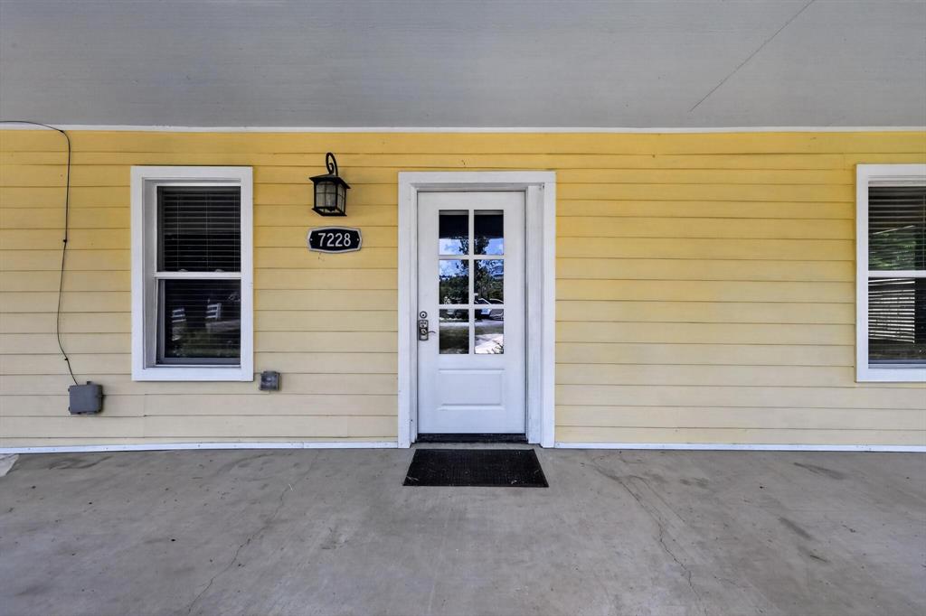 7228 Emerald Drive Property Photo 4
