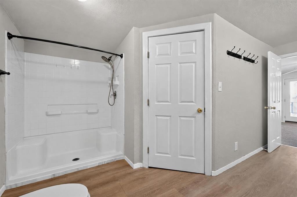 7228 Emerald Drive Property Photo 23