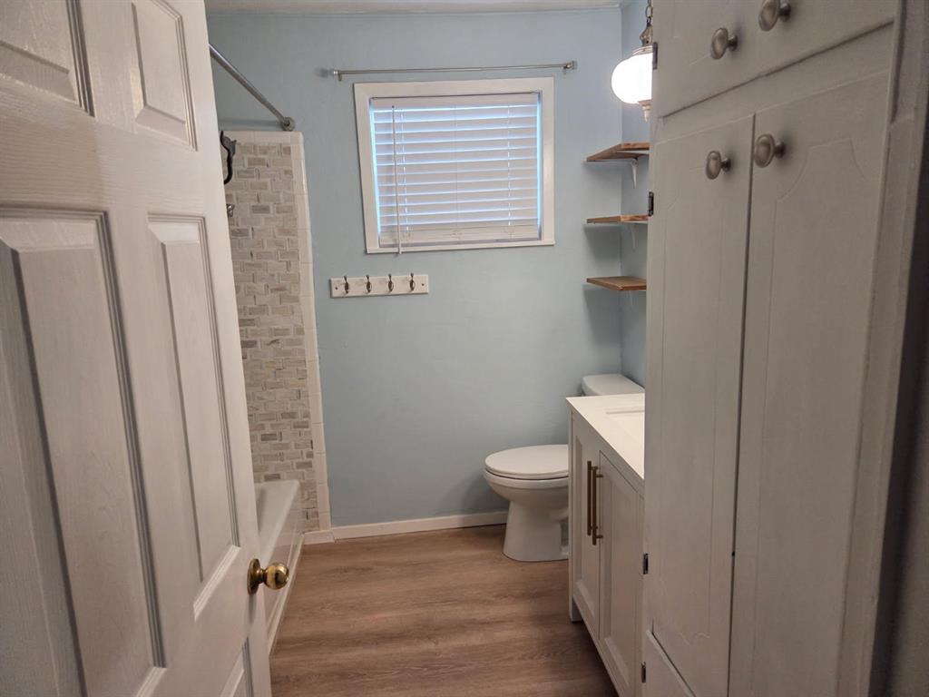 7228 Emerald Drive Property Photo 26