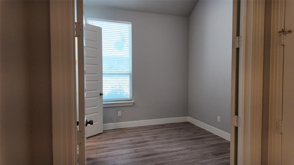 2220 Terry Avenue Property Photo 6