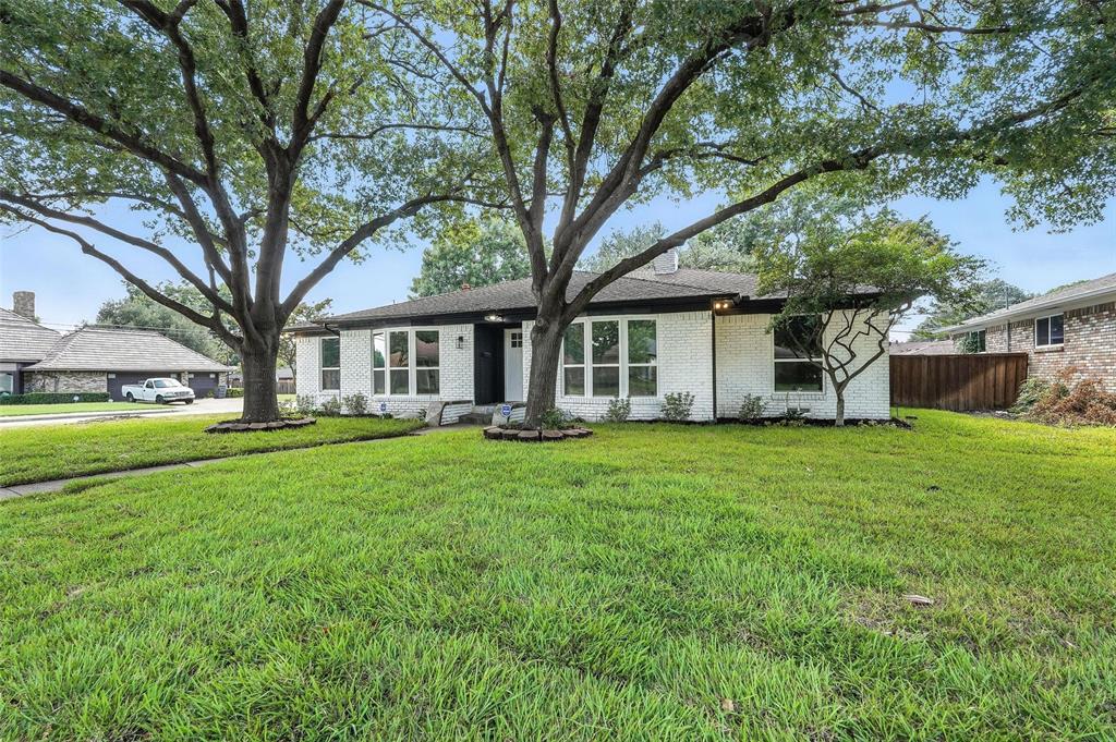 4303 Blackheath Road Property Photo 1