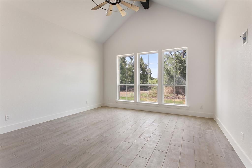 4040 Overlook Way Property Photo 9