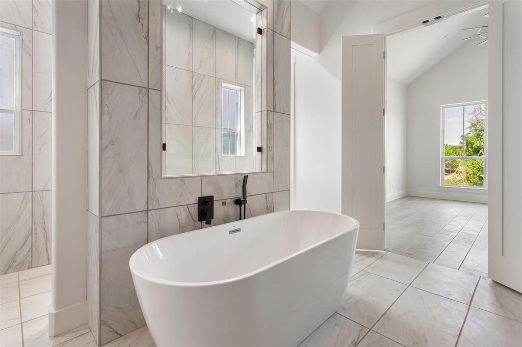 4040 Overlook Way Property Photo 10