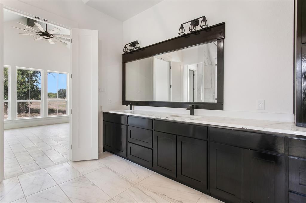 4040 Overlook Way Property Photo 11