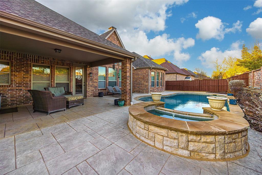 905 Cipriani Drive Property Photo 1