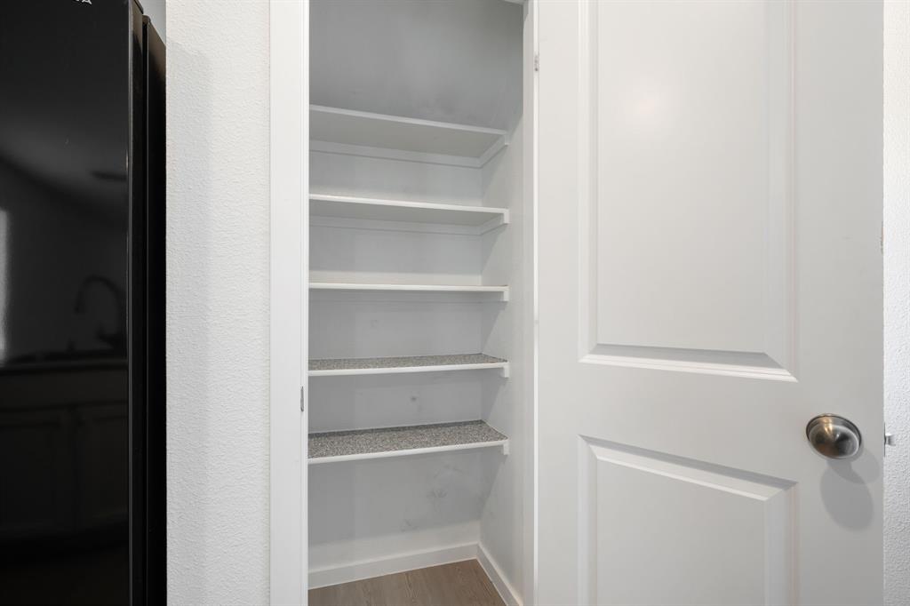 3332 Watterson Way Property Photo 16