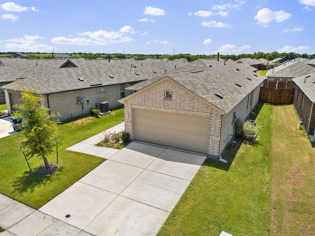 3332 Watterson Way Property Photo 35
